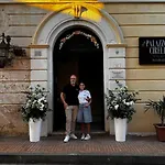 Il Palazzo Couette-café Cirella