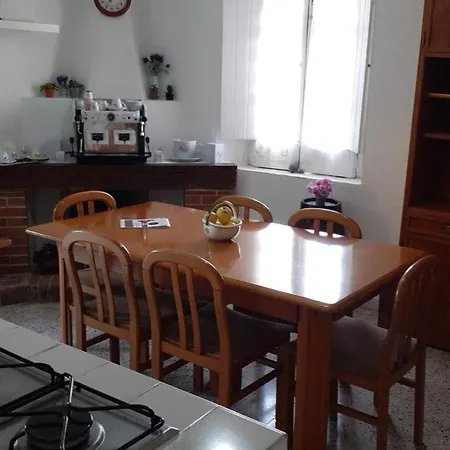فندق مبيت وإفطار Il Palazzo سيريلا