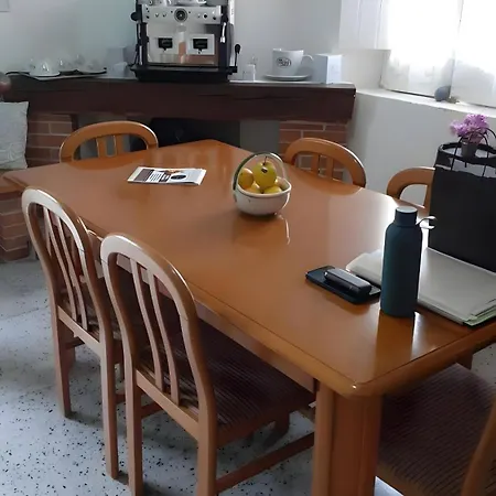 Bb Il Palazzo Alojamento de Acomodação e Pequeno-almoço Cirella