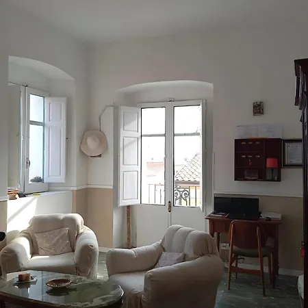 Bb Il Palazzo Alojamento de Acomodação e Pequeno-almoço 3*