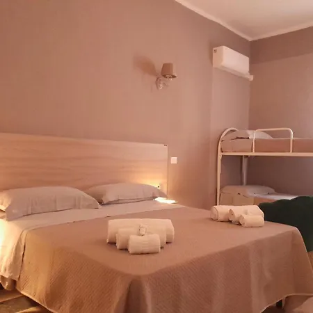 Alojamento de Acomodação e Pequeno-almoço Bb Il Palazzo 3*
