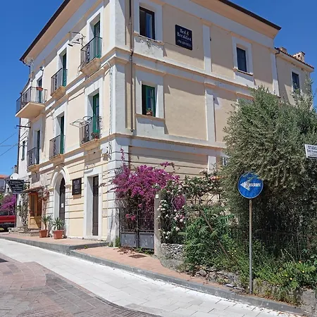 Bb Il Palazzo Alojamento de Acomodação e Pequeno-almoço 3*
